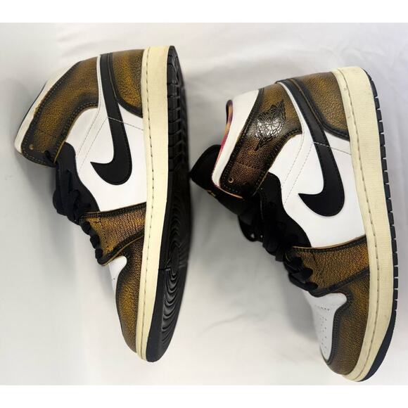 Air Jordan 1 Mid SE Black/Taxi-White-Sail – Size 10M – - Picture 3 of 8